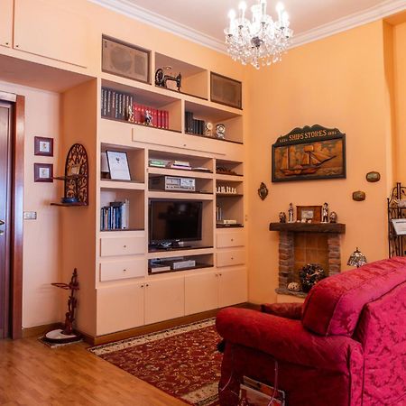 Duomo Walking Distance Elegant Flat With View Apartment Milan Exterior photo