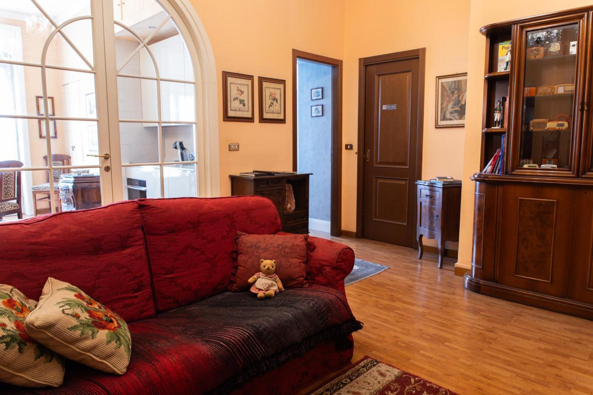 Duomo Walking Distance Elegant Flat With View Apartment Milan Exterior photo