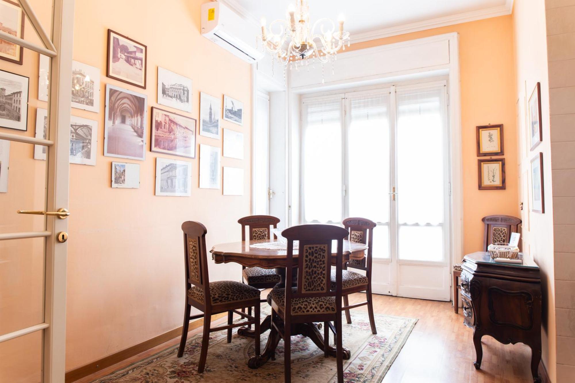 Duomo Walking Distance Elegant Flat With View Apartment Milan Exterior photo