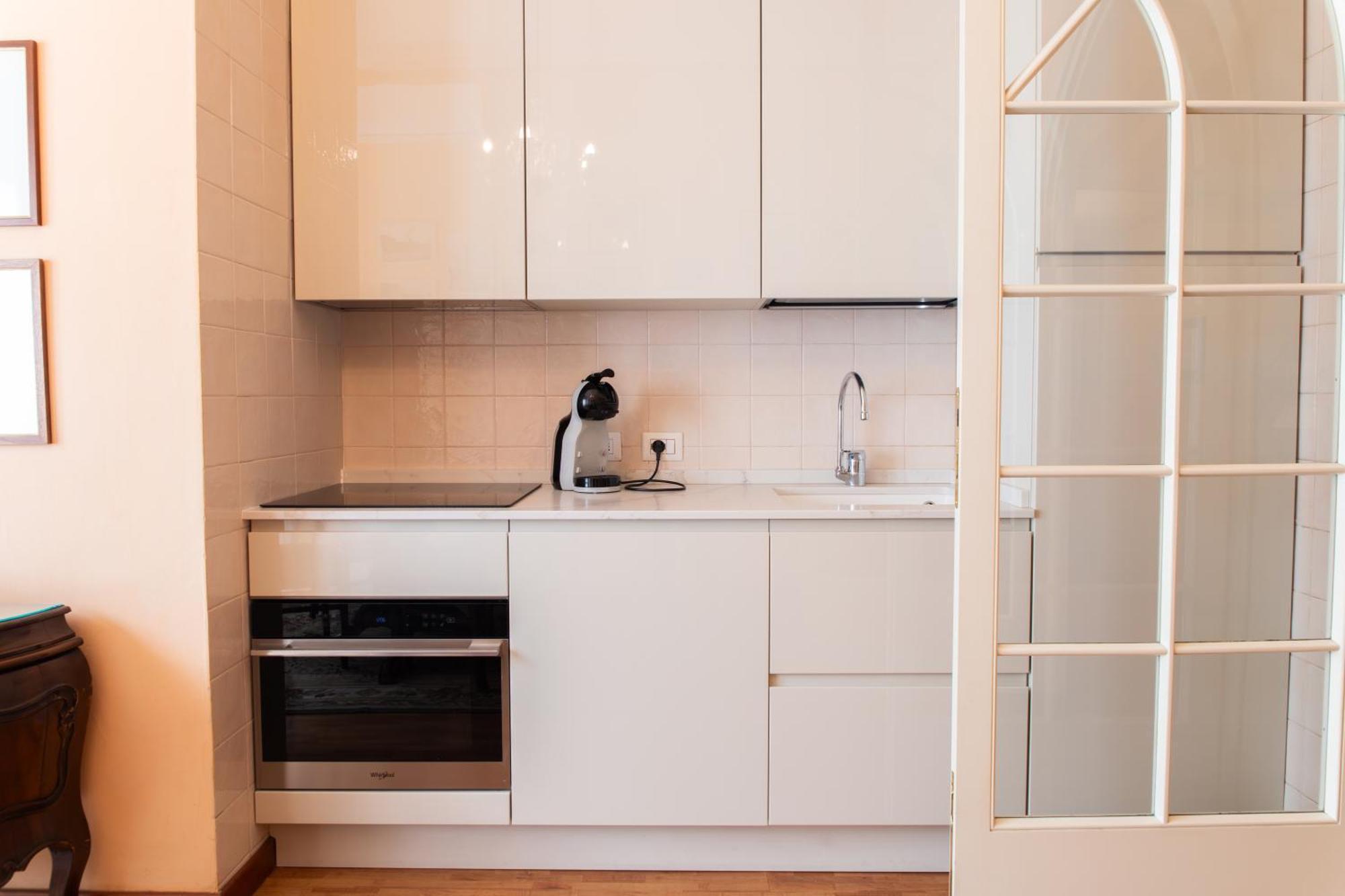 Duomo Walking Distance Elegant Flat With View Apartment Milan Exterior photo